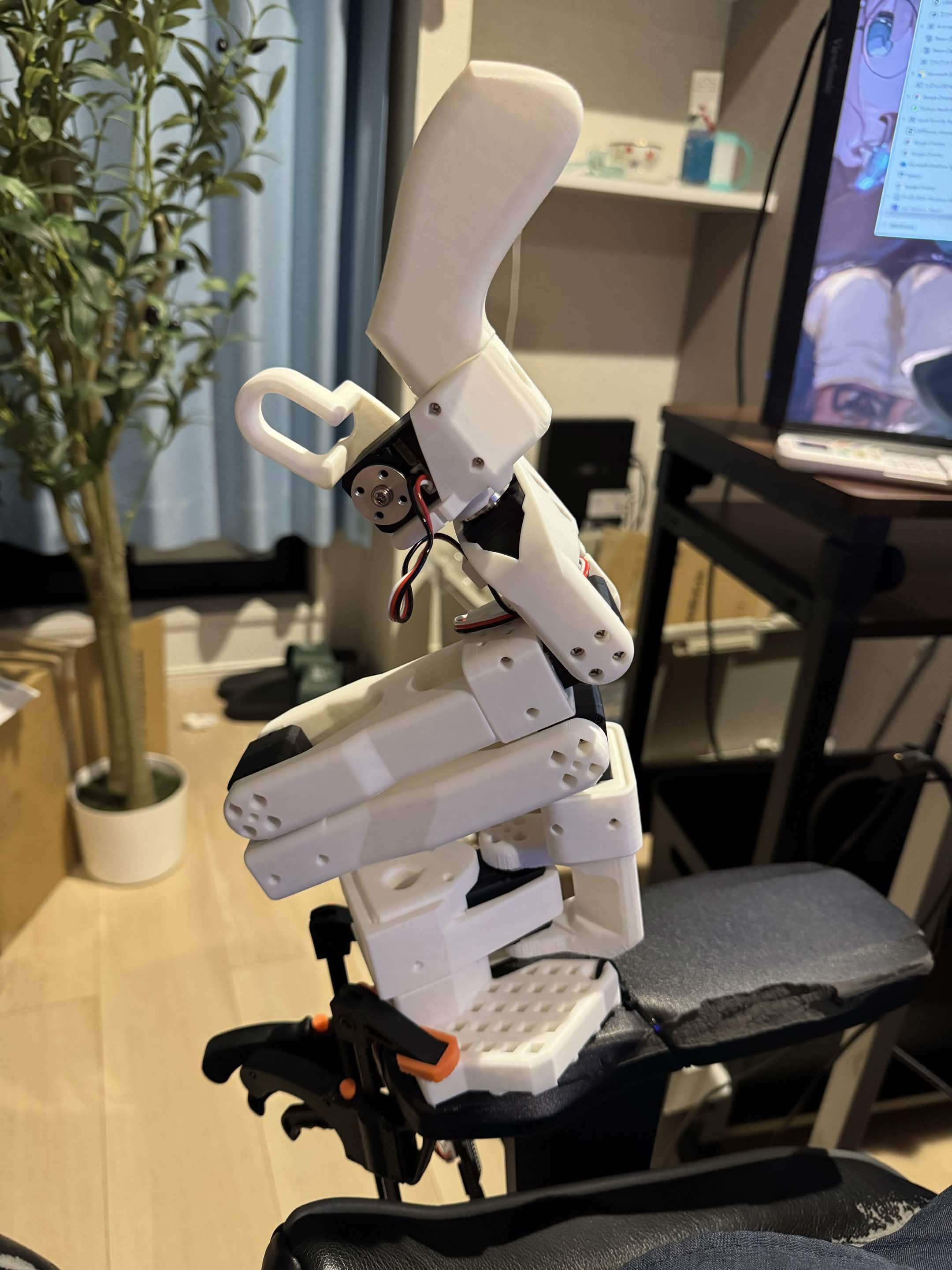 リーダーアーム